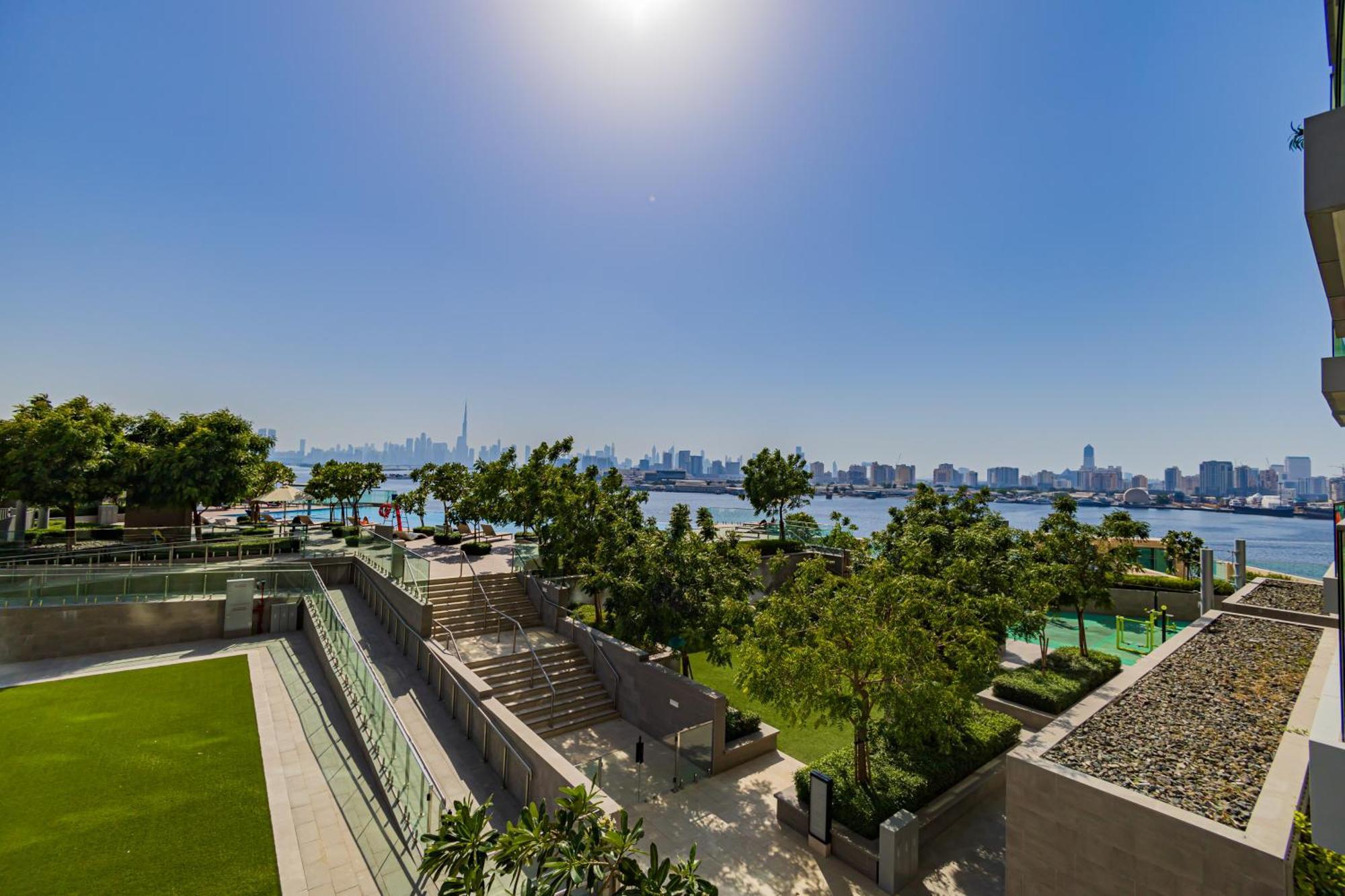 Apartment Burj Khalifa View & Creek Sea View