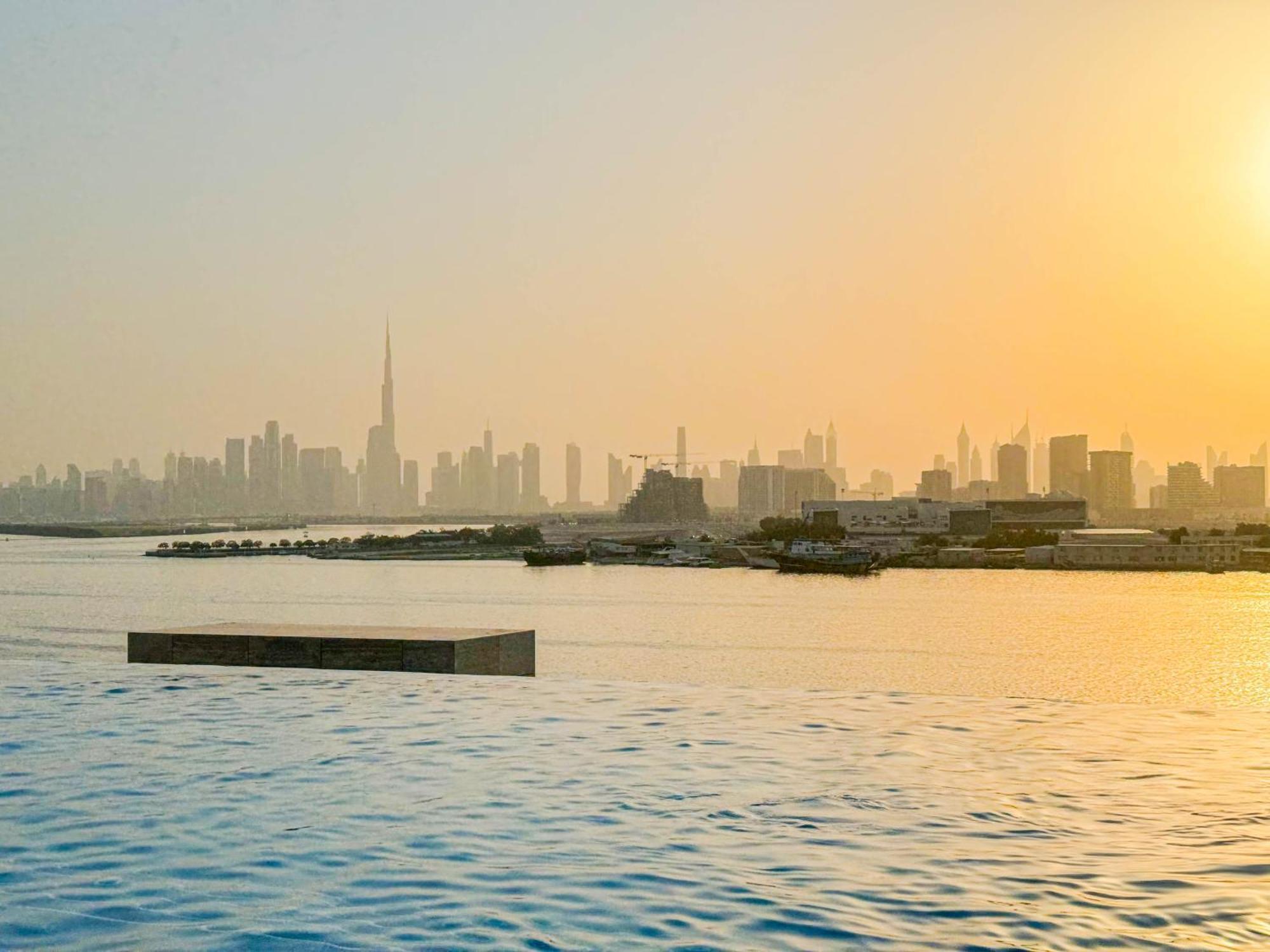 Apartment Burj Khalifa View & Creek Sea View *