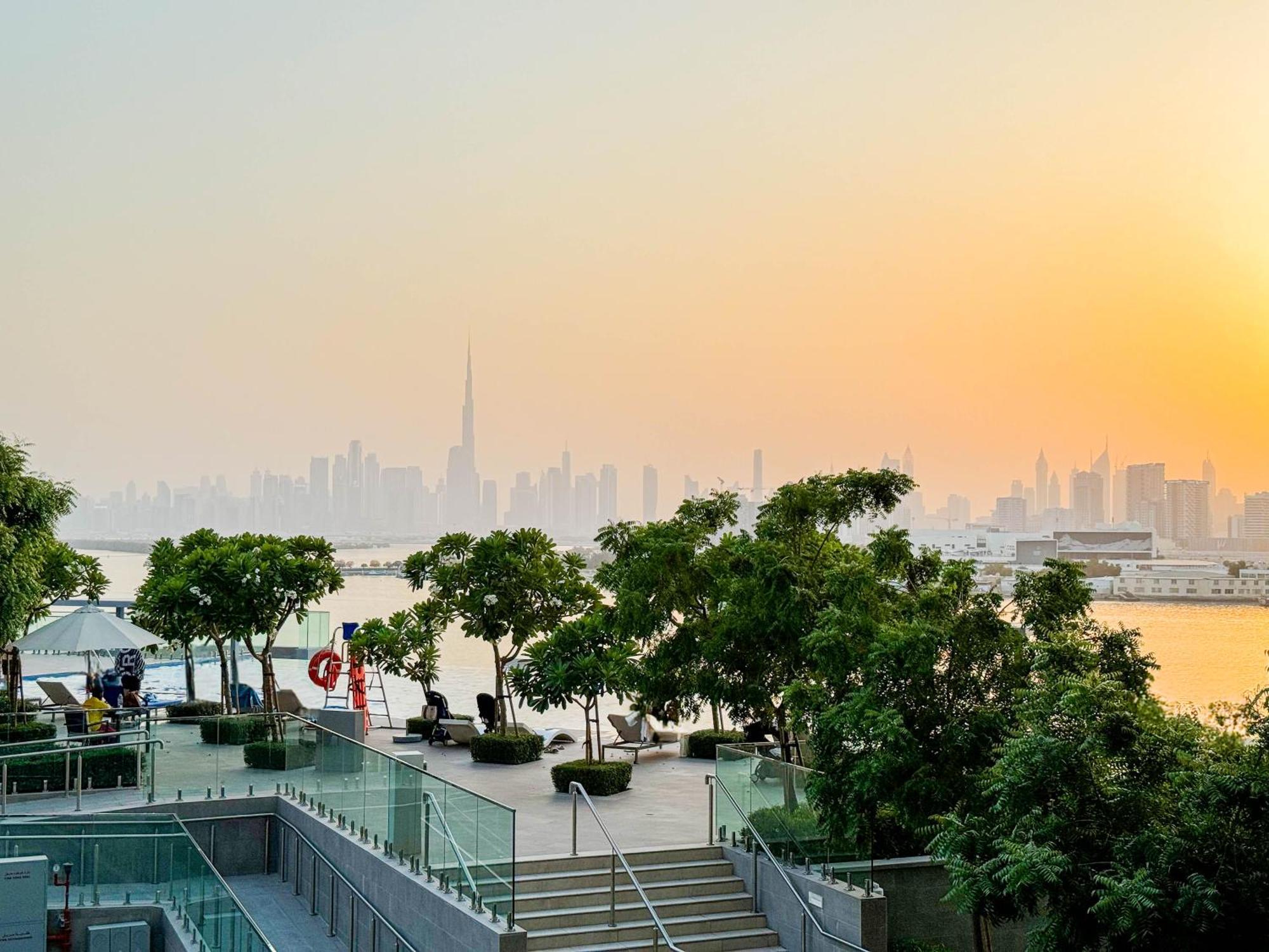 Burj Khalifa View & Creek Sea View Apartment